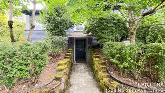1228 Ne 26th Ave #B - Photo 1 of 1