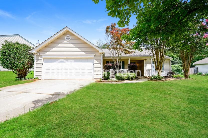 5245 Yellow Pine Dr - Photo 2 of 16