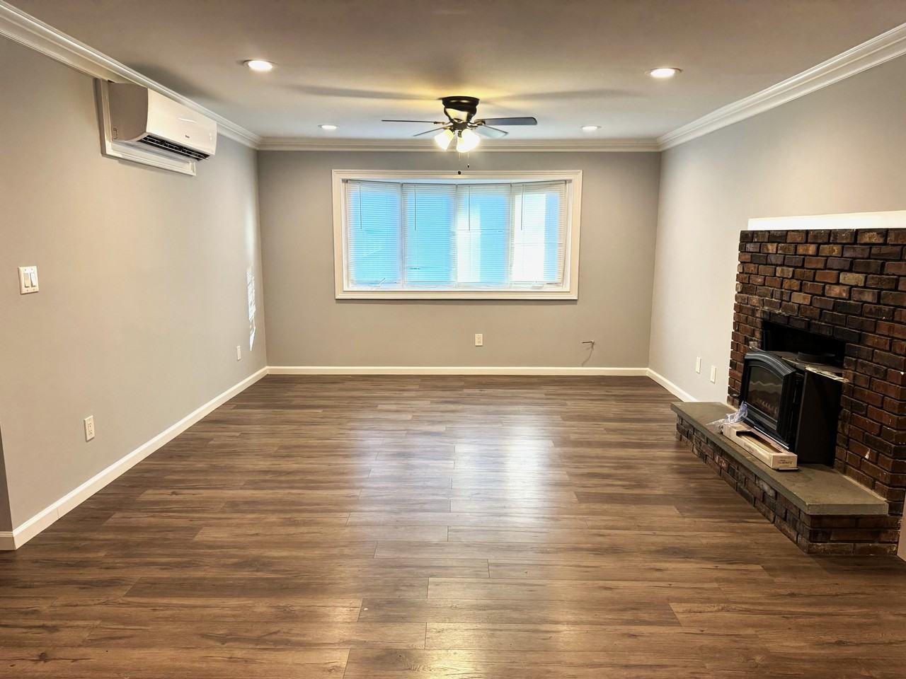 211 Shore Drive #A - Photo 3 of 14