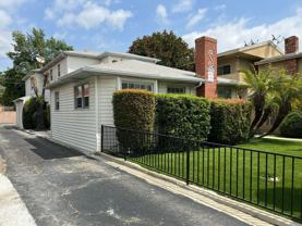 *FREE RENT* 1 bed/1 bath unit in Valley Village!! - Photo 1 of 1