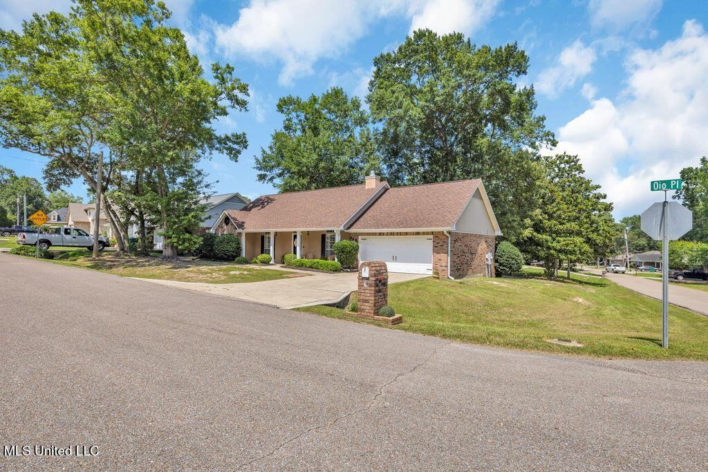 880 Oio Pl - Photo 3 of 36