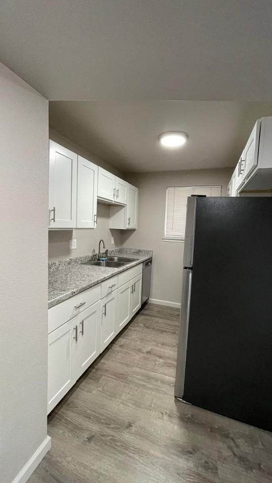 1137 Cree Dr #2 - Photo 3 of 9