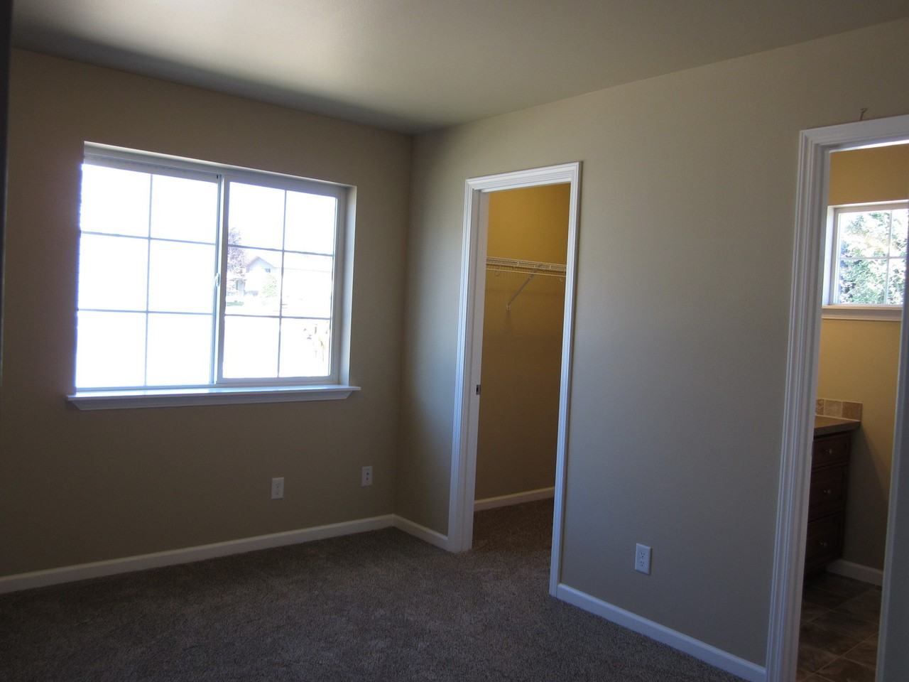 2131 Siddle St #103 - Photo 2 of 10