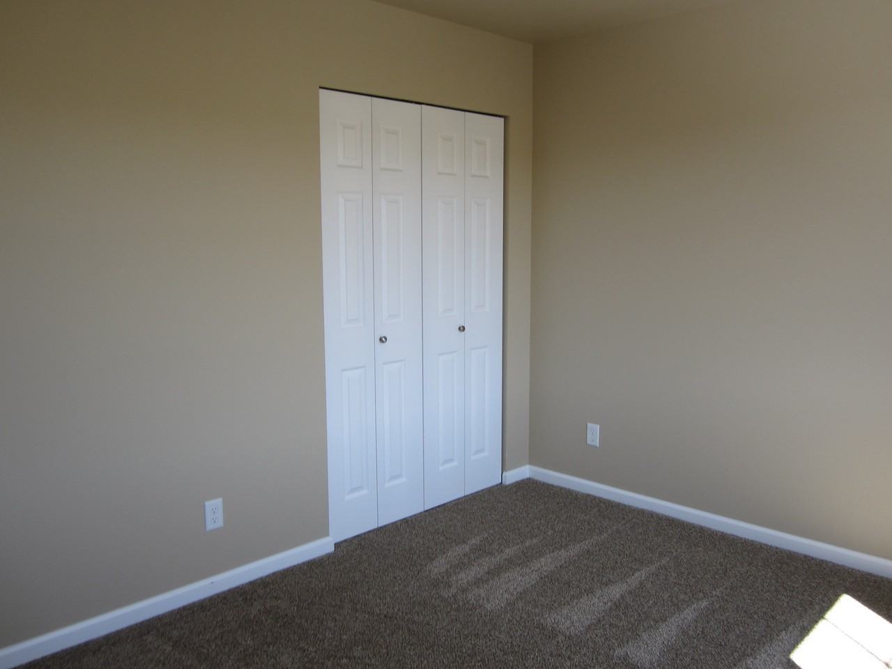 2131 Siddle St #103 - Photo 4 of 10