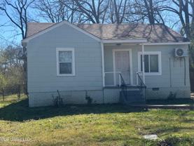 1019 Combs St - Photo 1 of 1