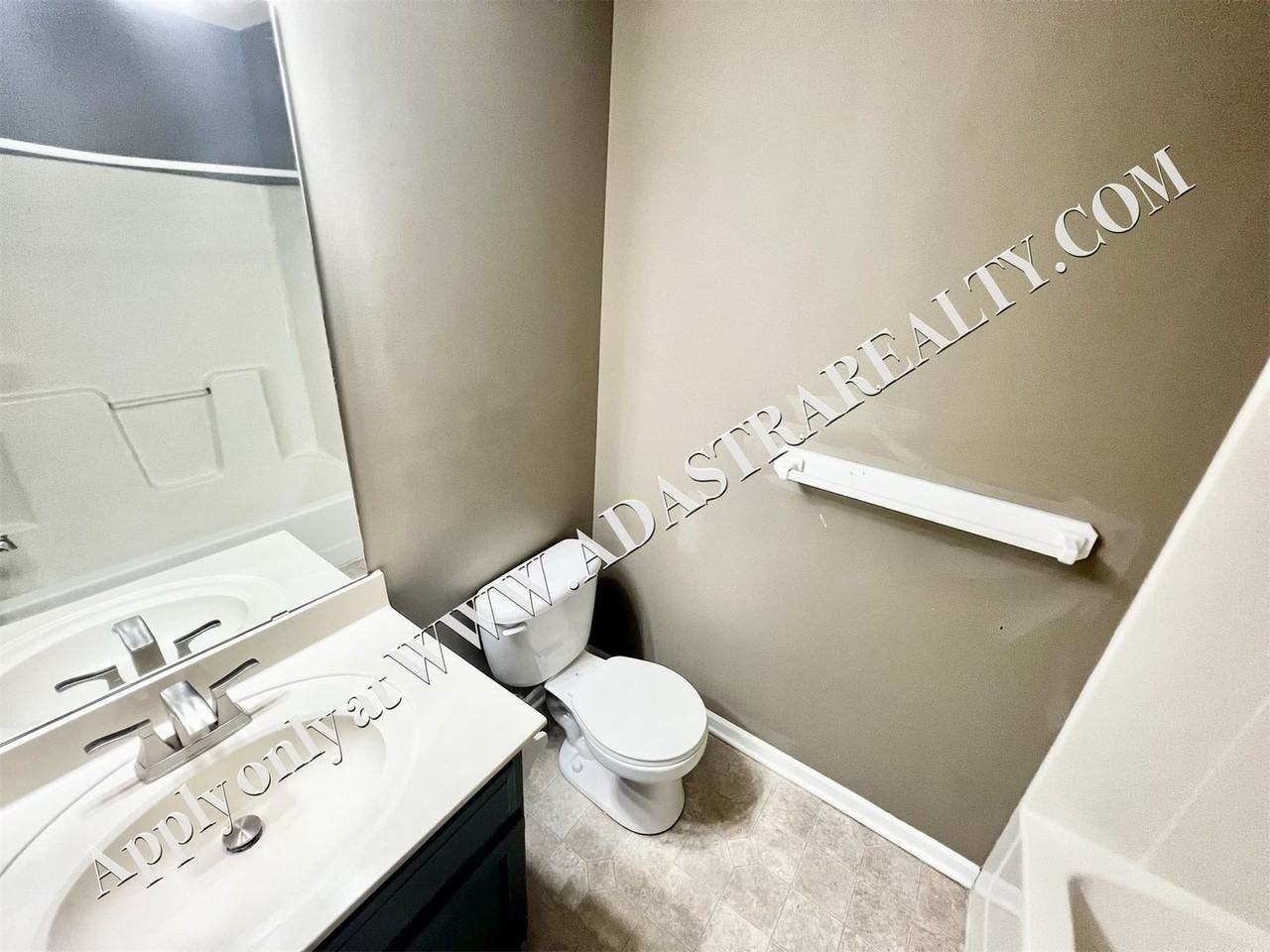 5205 Woodland Dr - Photo 7 of 28