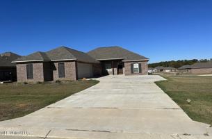 featured image of 129 Chartleigh Cir