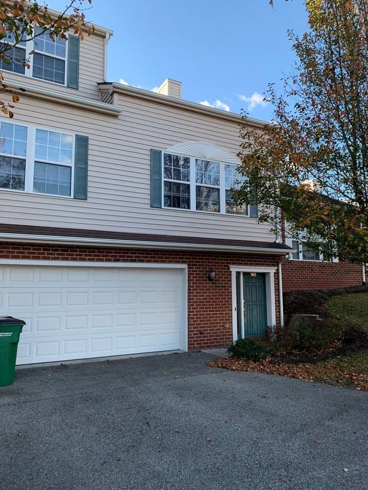 960 Oaktree Blvd - Photo 6 of 23