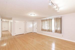 featured image of 601 Broce Dr