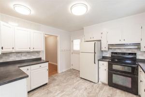featured image of 601 Broce Dr