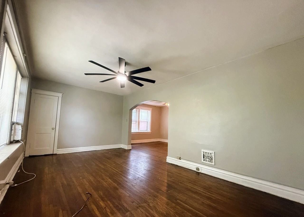 3332 Aubert Ave - Photo 3 of 21