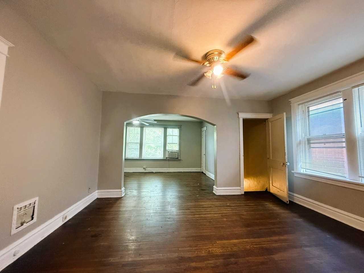 3332 Aubert Ave - Photo 6 of 21