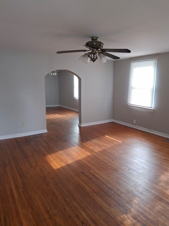 1619 P Ave - Photo 2 of 17