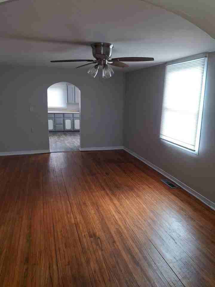 1619 P Ave - Photo 3 of 17