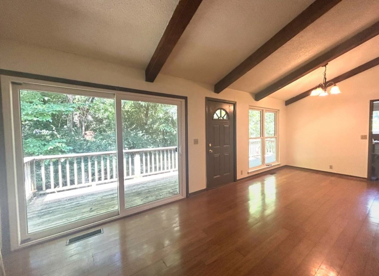 821 E Lakeside Dr - Photo 6 of 26
