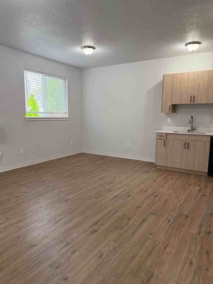 4209 Straw Drive North - Photo 6 of 23