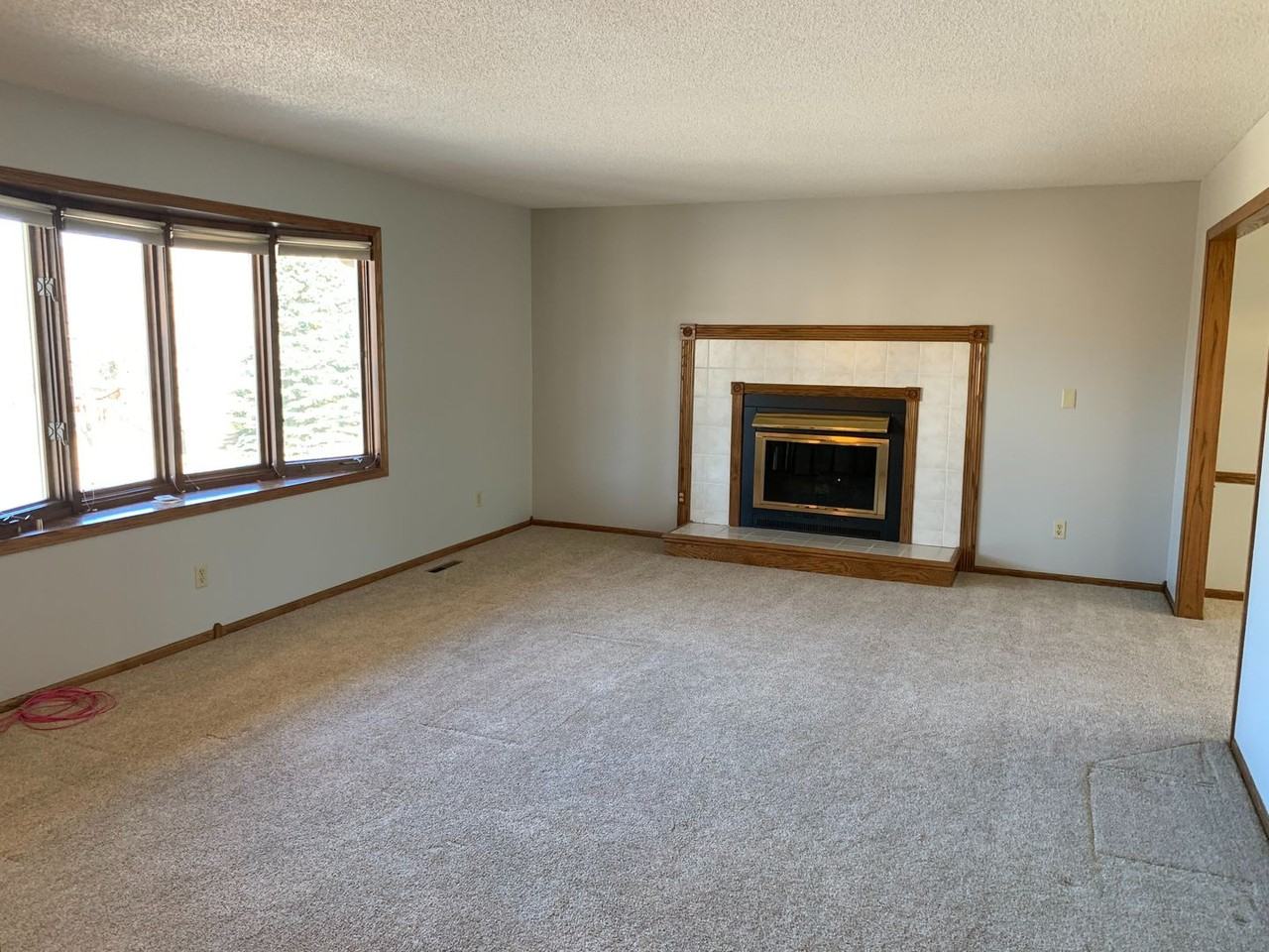 3602 Crown Ct - Photo 4 of 36