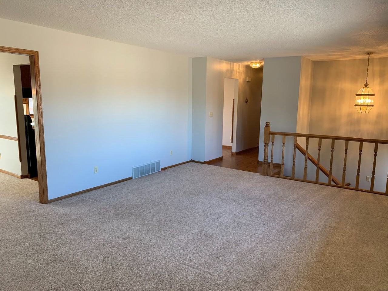 3602 Crown Ct - Photo 5 of 36