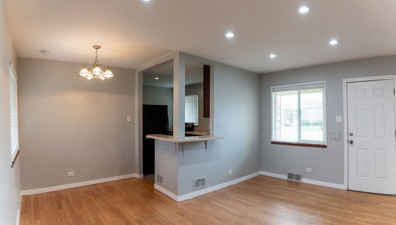 2130 Ames Street - Photo 2 of 33