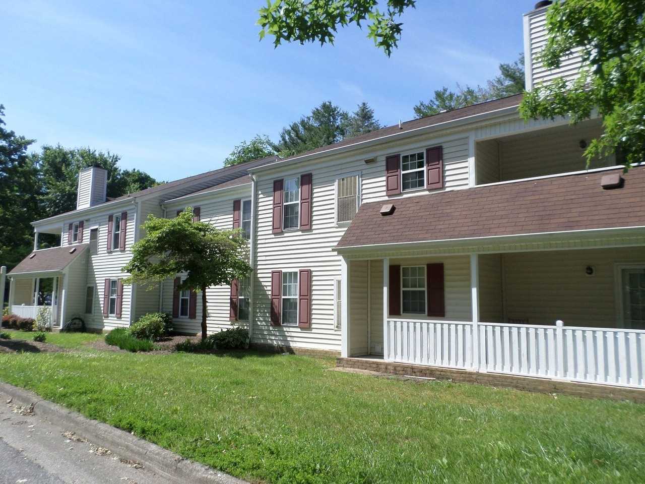 203 Chowning Place - Photo 4 of 5