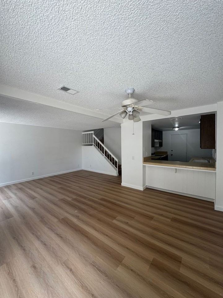 19082 Sloop Cir - Photo 3 of 21