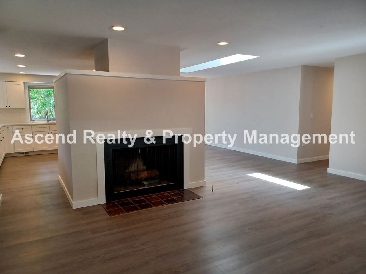 4286 Orchard Way - Photo 3 of 23