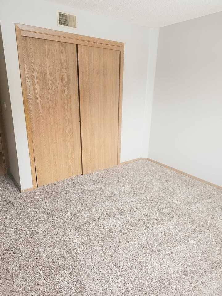 Walnut Creek Apartments - Photo 4 of 9