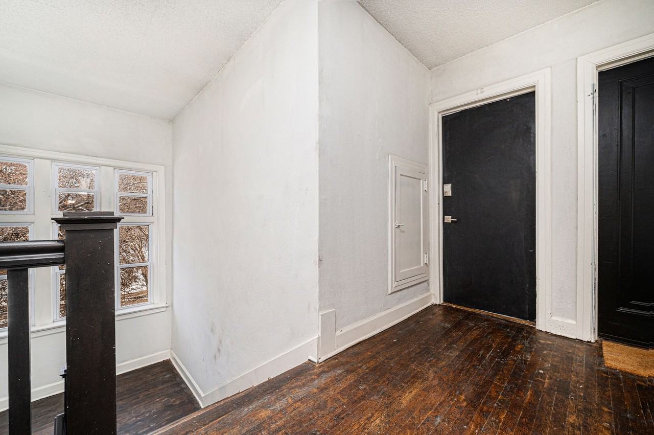 The Lillian 3706 (formerly The James) - Photo 3 of 16