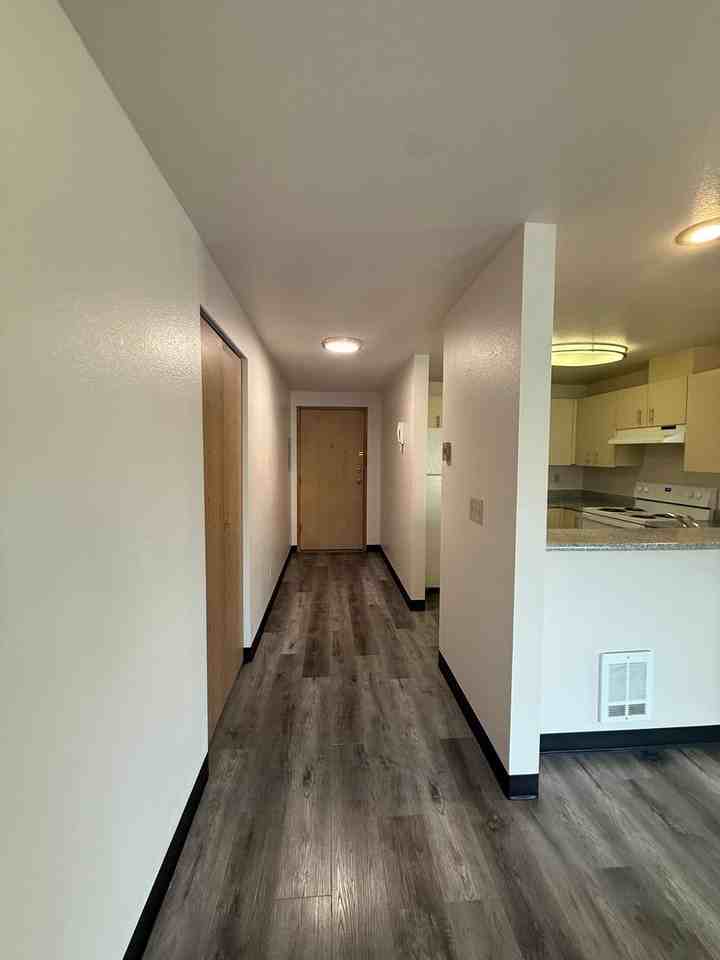 6700 ROOSEVELT APTS. - Photo 7 of 39