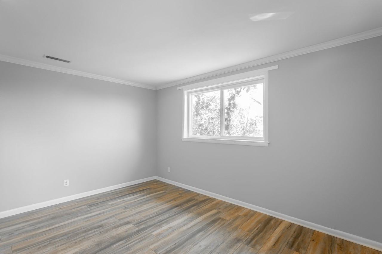 719 McGowan Ave - Photo 4 of 35
