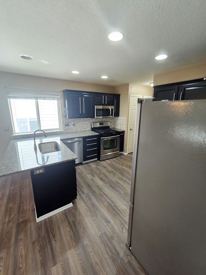 703 Sitka Deer Ct Nw - Photo 6 of 32