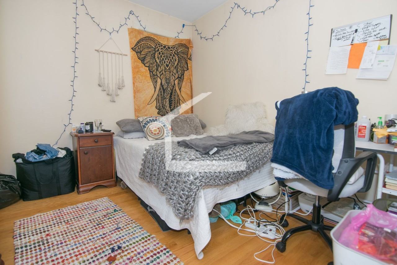 33 Pratt St - Photo 6 of 13