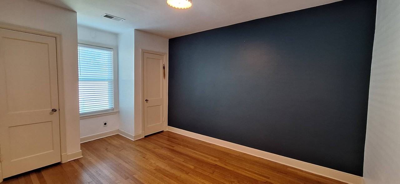 3704 Charleswood Avenue - Photo 7 of 11