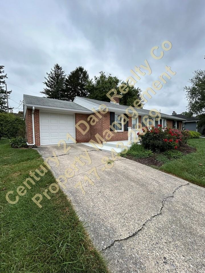 823 Glendale Rd - Photo 2 of 26