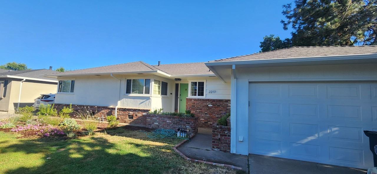 2217 23rd Ave - Photo 2 of 24