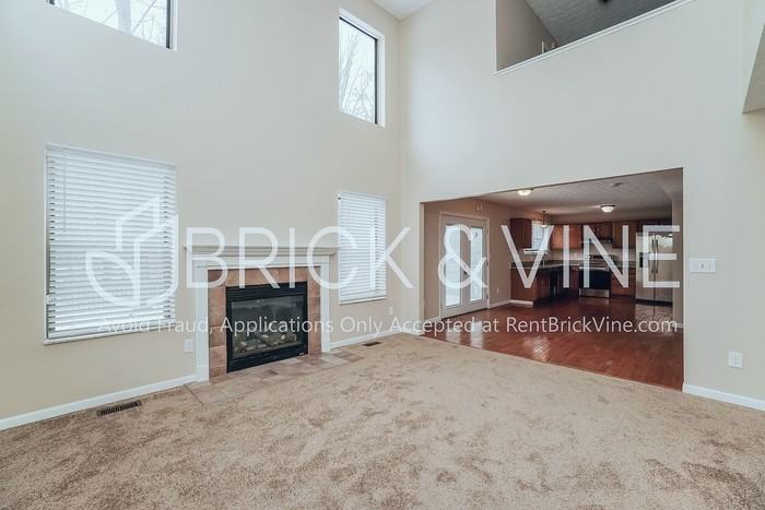 6987 Weurful Dr - Photo 2 of 18