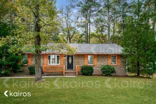 401 Essex Rd - Photo 1 of 1