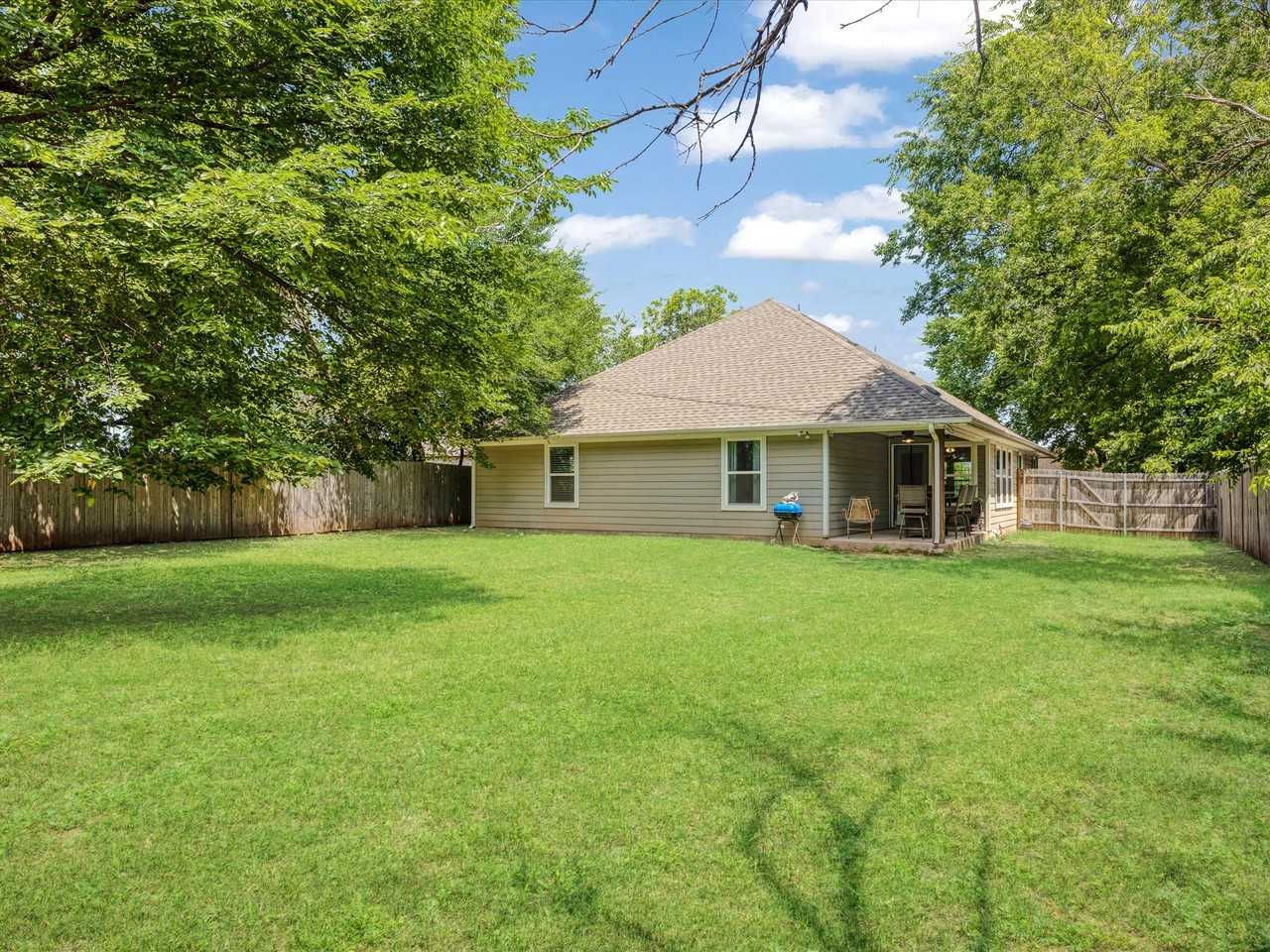 9221 White Settlement Rd #NA - Photo 2 of 8