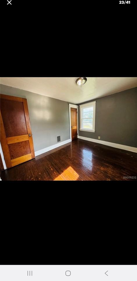 220 Dartmouth Ave - Photo 6 of 14