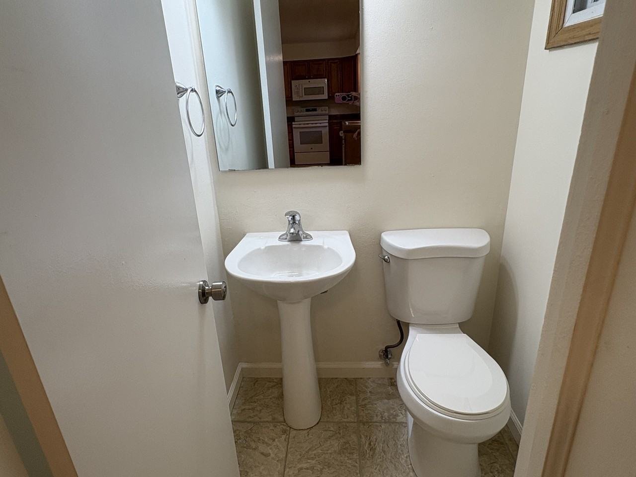 1003 E Mchenry St #NA - Photo 7 of 10