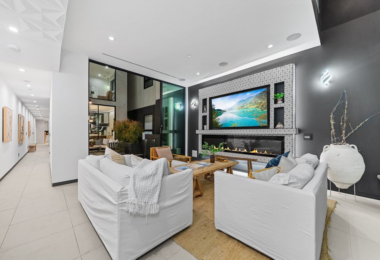 838 California Ave #NA - Photo 3 of 50