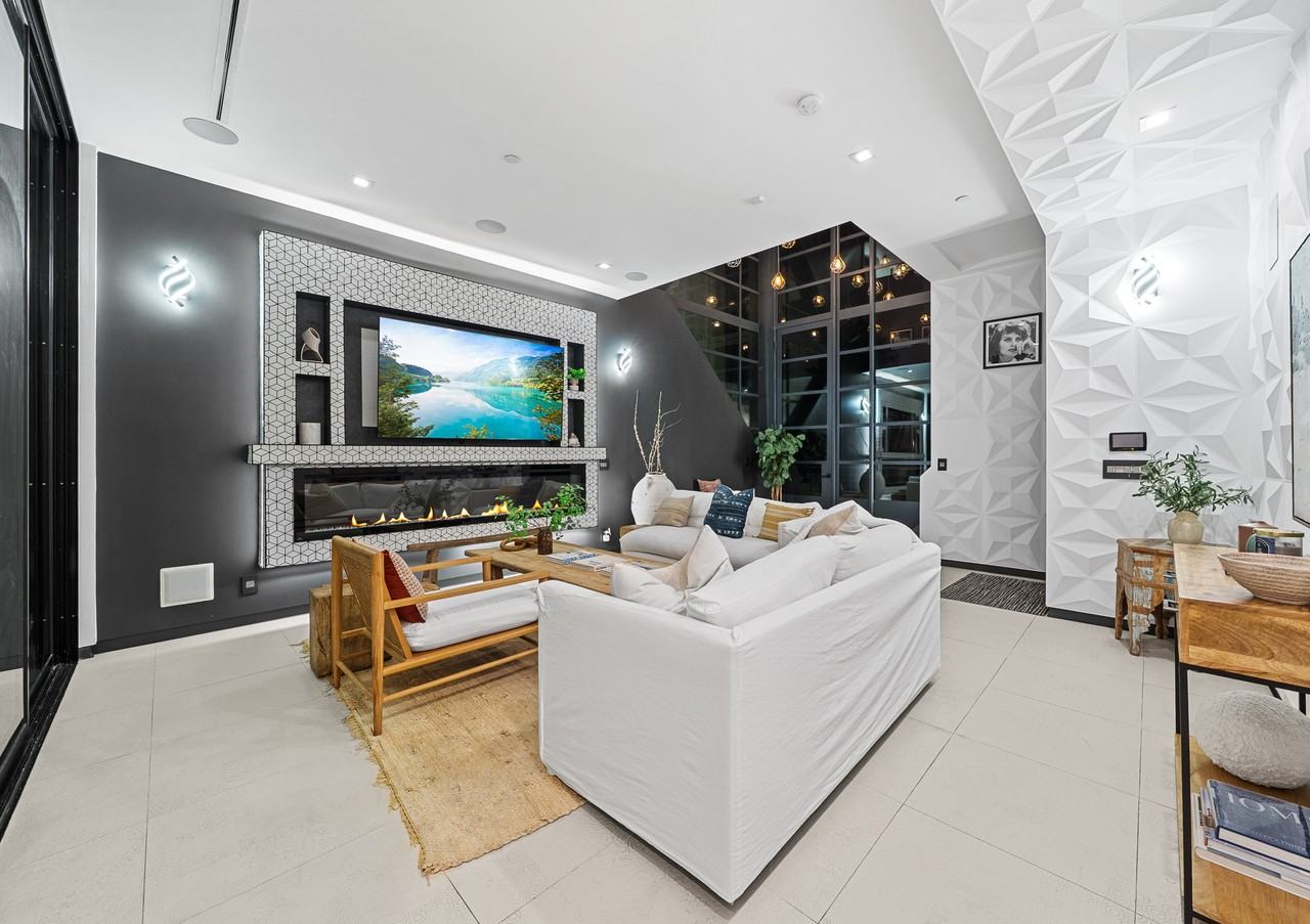 838 California Ave #NA - Photo 4 of 50