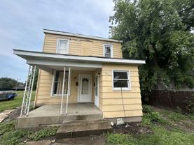 936 N Hazel St #B - Photo 1 of 1
