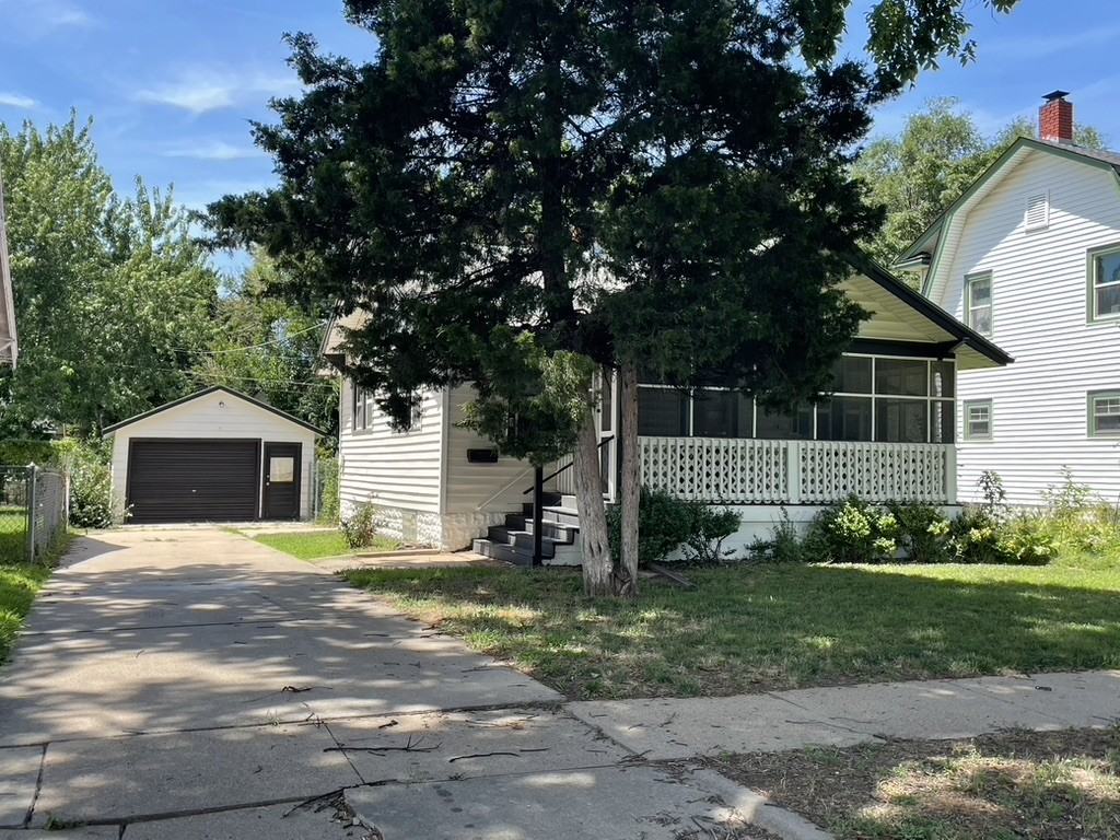 523 N Erie Ave #NA - Photo 3 of 33