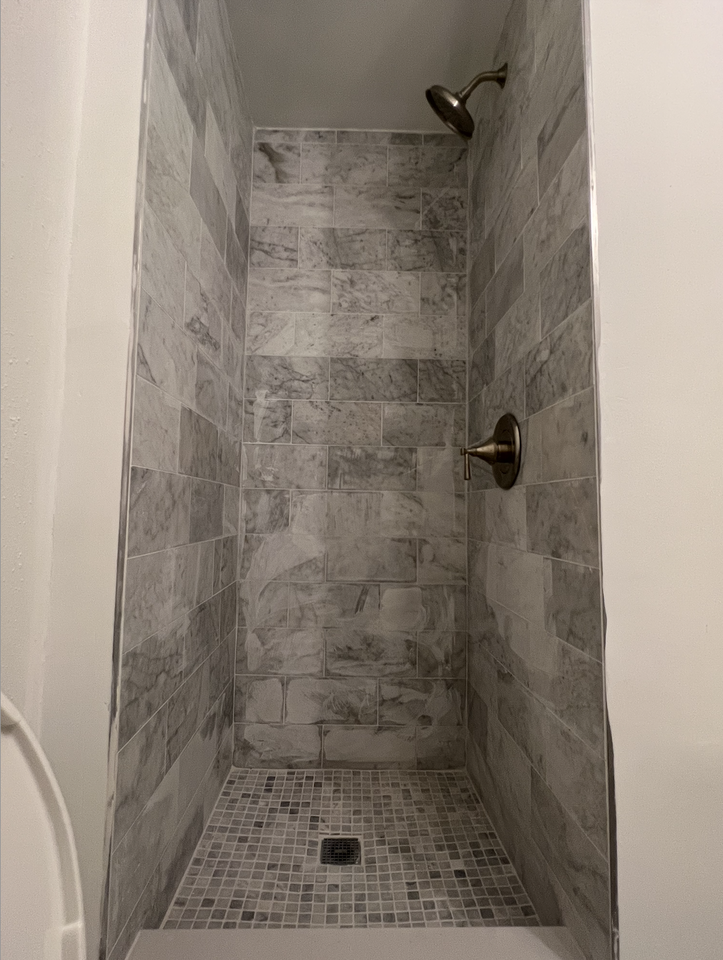 119 N Hamilton St #5 - Photo 3 of 22