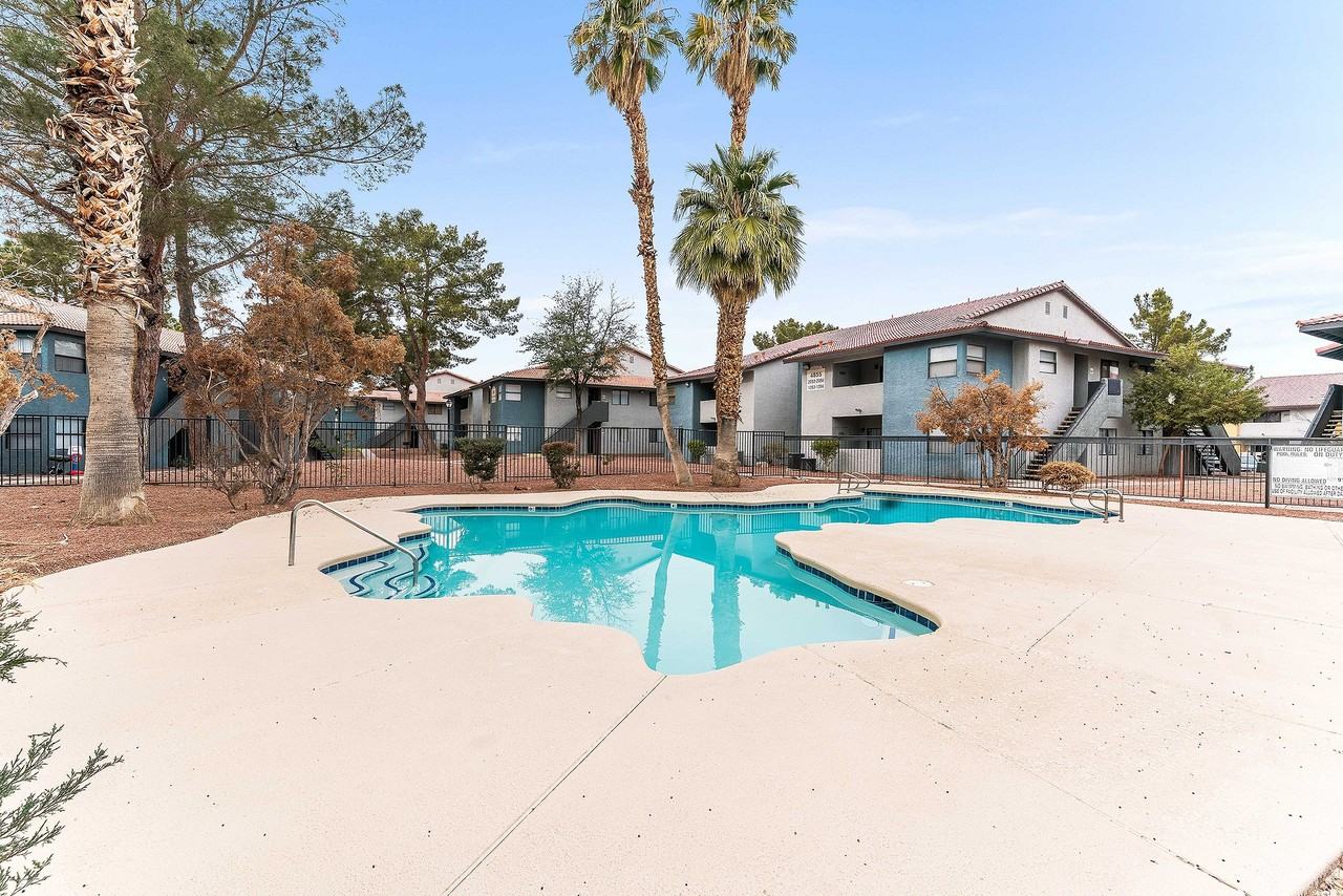 Liberty Village - Photo 3 of 48