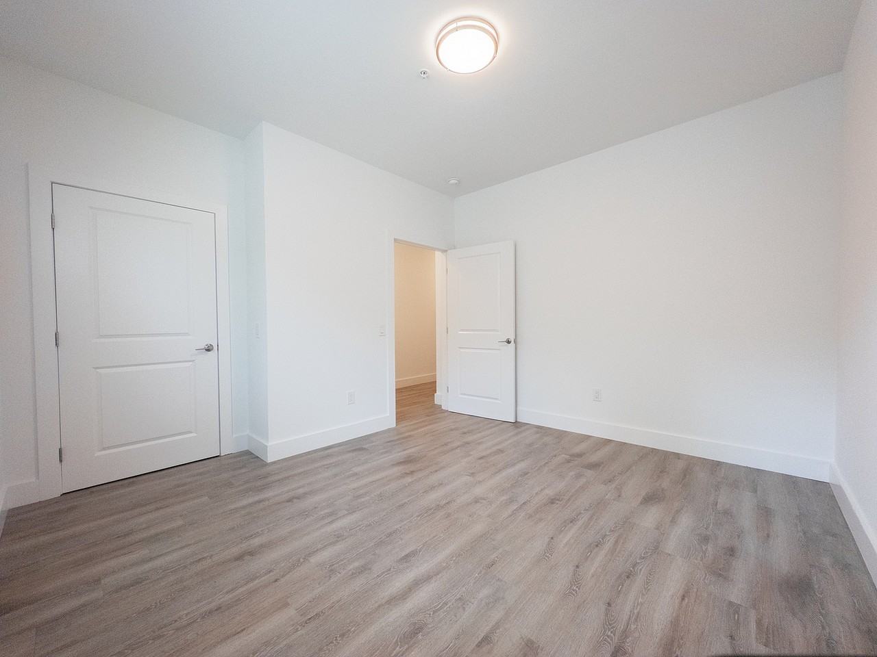 Mount Laurel Manor Apartments - Photo 7 of 34