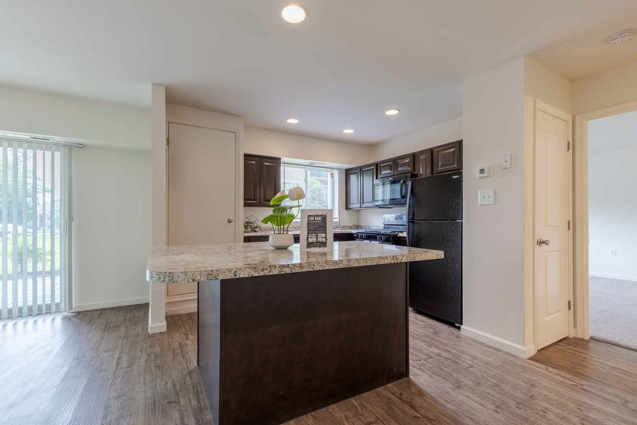 Lynn Hill - Photo 6 of 24