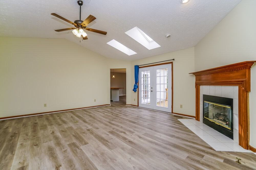 6809 Riverside Glen Ct - Photo 6 of 17