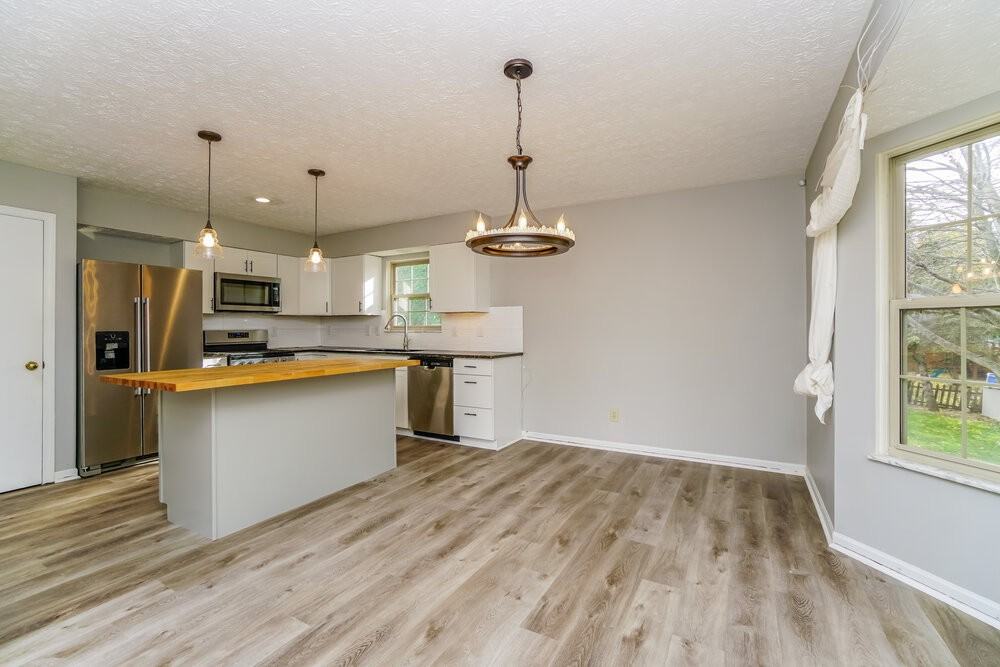 6809 Riverside Glen Ct - Photo 7 of 17